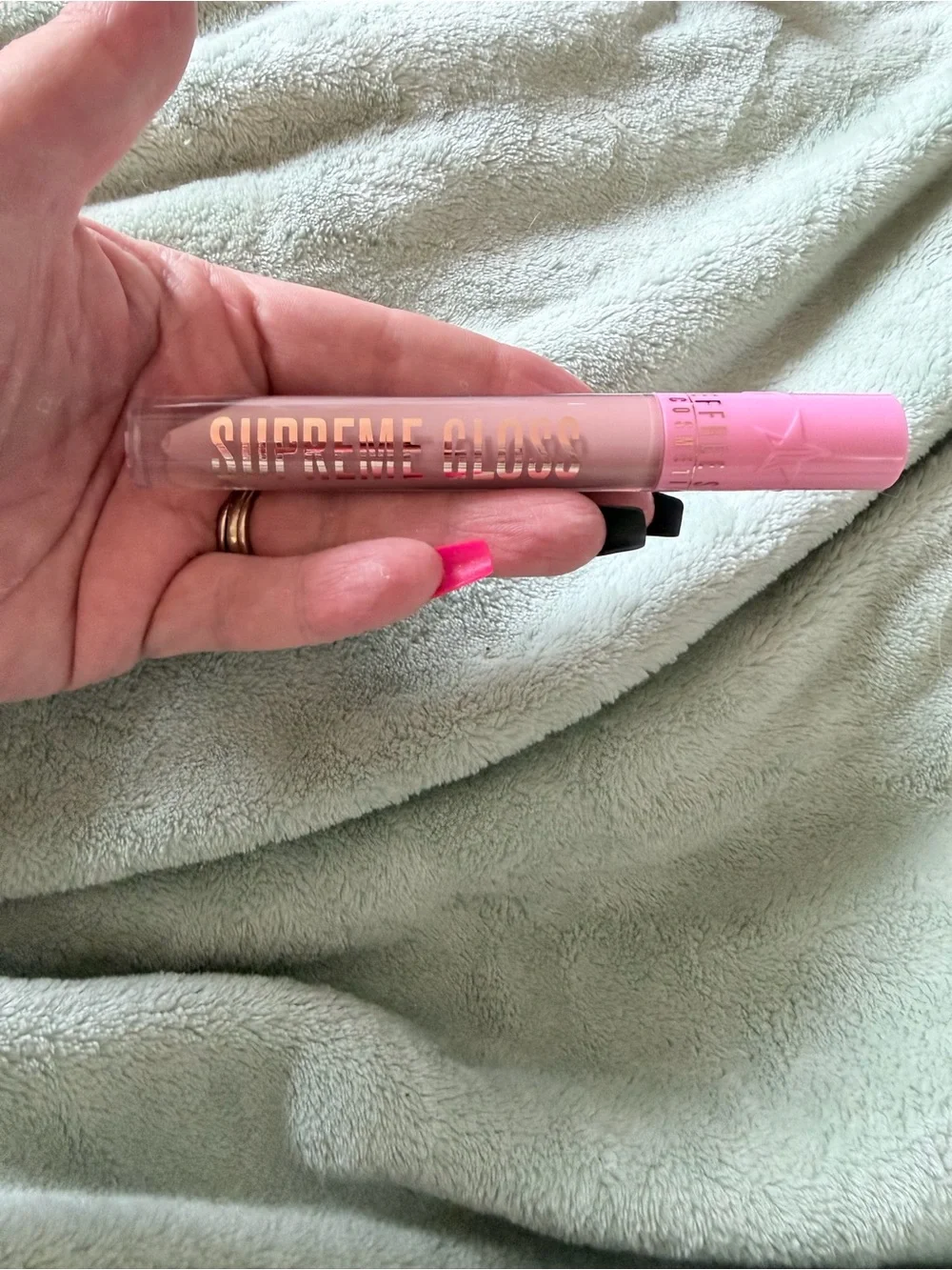 Jeffree Star Cosmetics Supreme Gloss Naked in the Dark